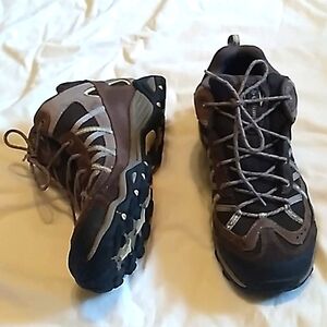 Womens Columbia Omni-grip waterproof breathable brown  tan hiking shoes size 8.5